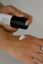 Load image into Gallery viewer, The hydrator lighweight gel-cream moisturizer